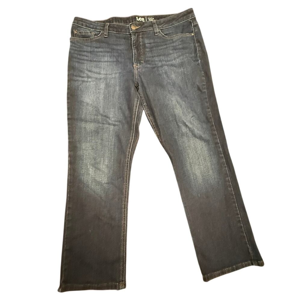 Lee Women's Straight Leg Mid Rise Classic Denim Jeans Dark Blue Wash Size 16P